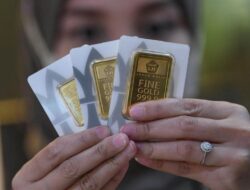 Harga Emas Antam Hari Ini Turun Hingga Rp1.415.000 per Gram, Beli Bunda?