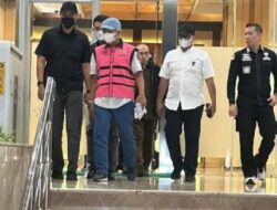Kejagung Geledah Rumah Nurman Herin Di Bandung, Dokumen Penting Peristiwa Pidana Febrie Adriansyah Disita